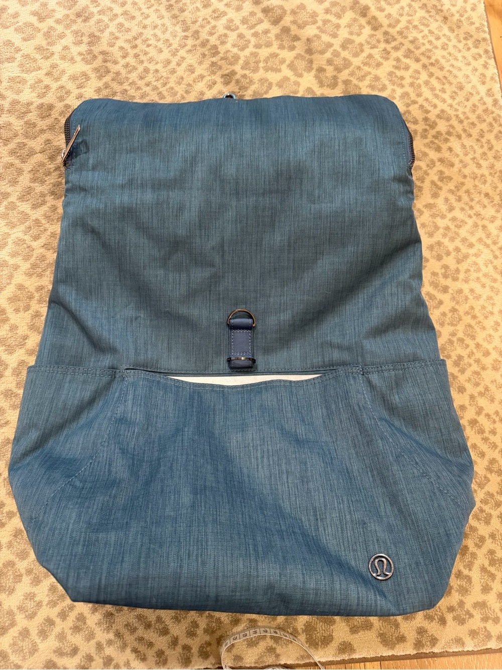 Lululemon Rise and Shine Backpack - Picture 6 of 10